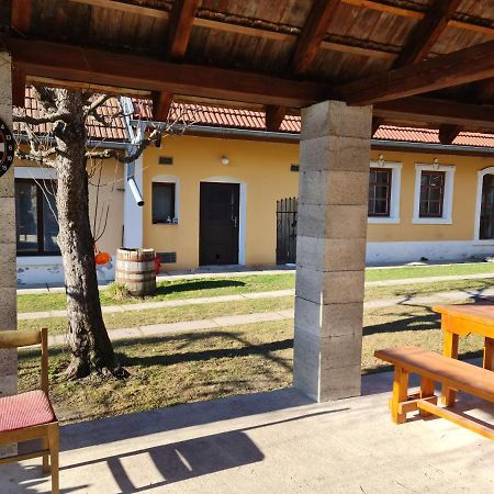 Penzion Larix Blatnica Екстериор снимка
