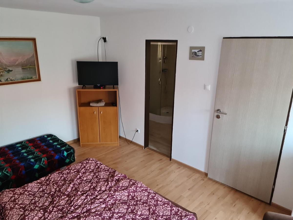 Penzion Larix Blatnica Екстериор снимка